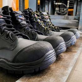 Electrical Hazards, Shock No More: 5 Advantages of Safety Shoes